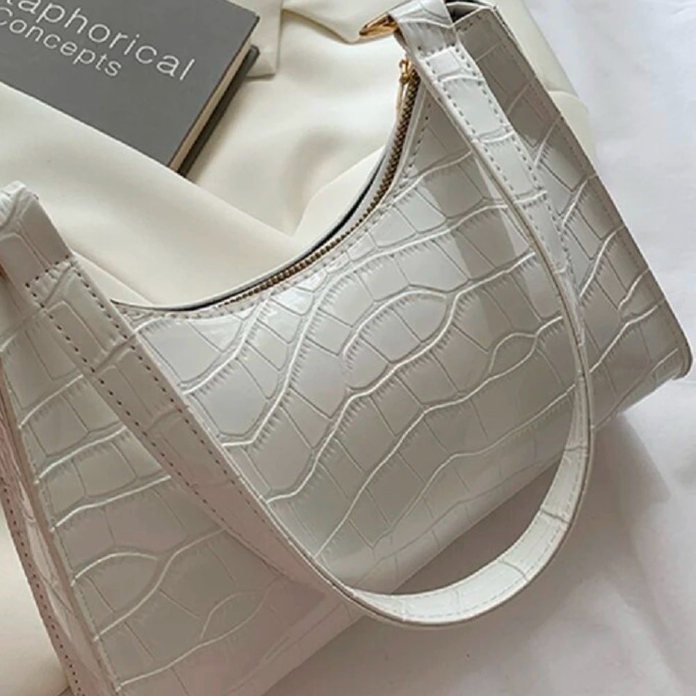 SHEIN White Croc-Pattern Shoulder Bag